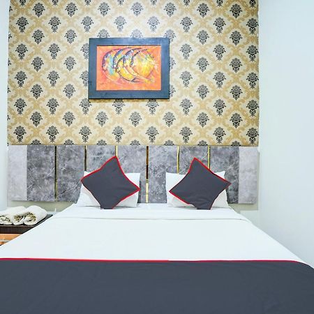 Hotel O Padang City Center Near Pantai Padang Formerly D'Dhave Hotel Exterior photo